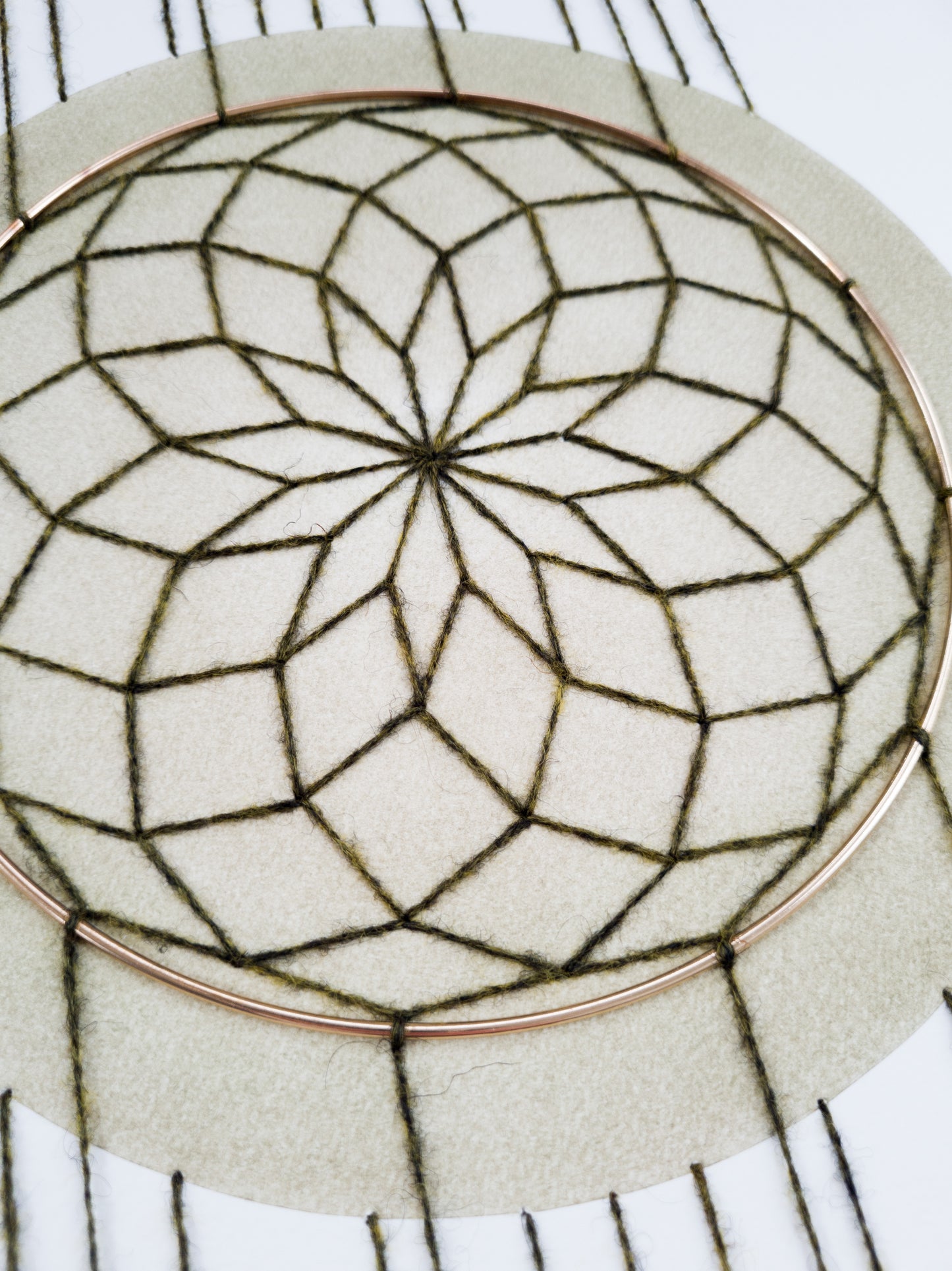 Paper embroidery (0605.01) - 30x40cm